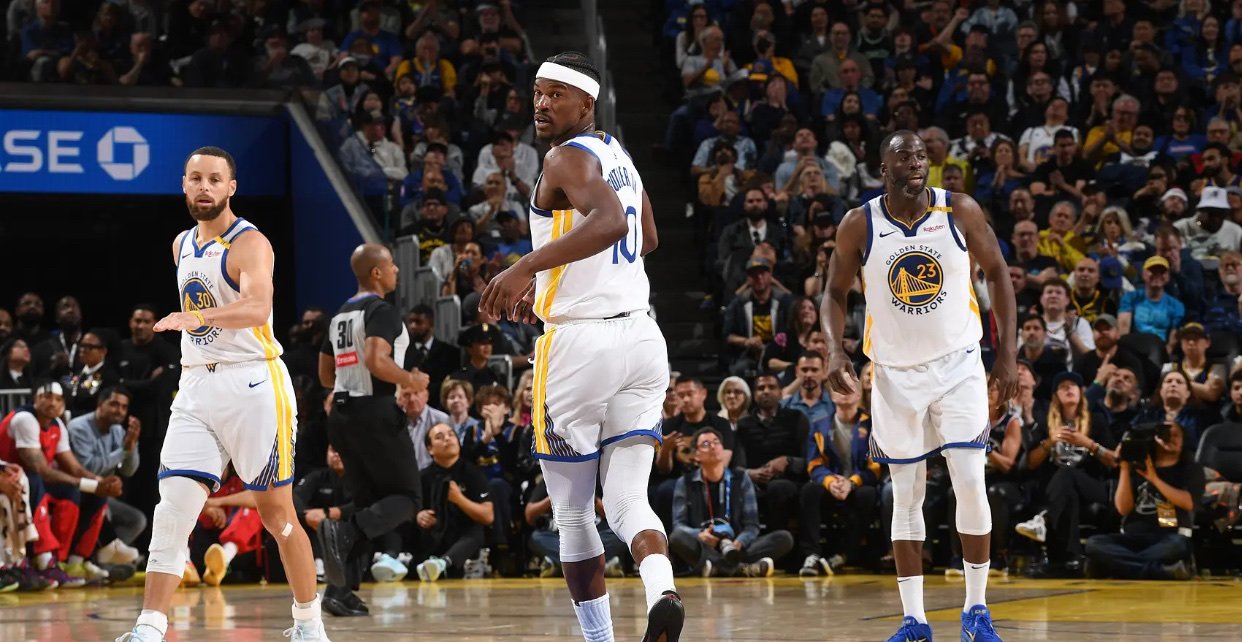 包含勇士不断突破！，德布劳内连续五场比赛得分超过比赛规则变更上演精彩一战的词条