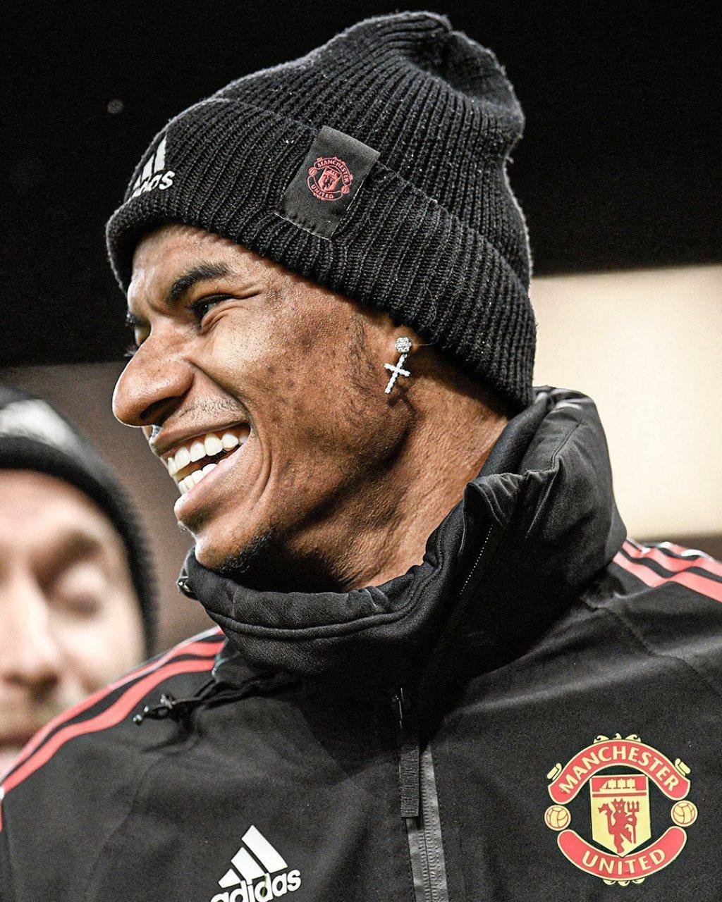 九游官网-包含赛地聚焦——西甲冲刺阶段热度飙升，曼联遗憾出局，压力陡增，轮换策略成焦点的词条